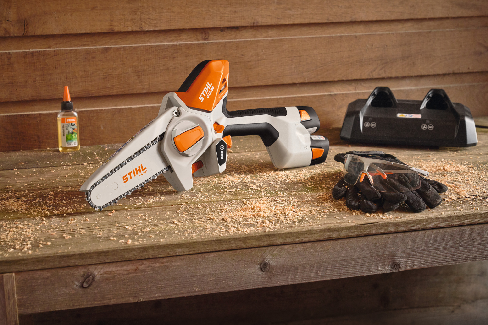 STIHL GTA 30 mit passendem Akku und Öl